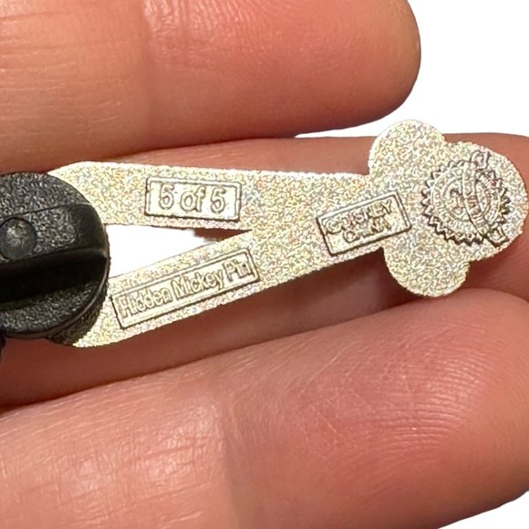 Disney Hidden Mickey Trading Pin Yellow Lanyard 2010 1 of 5 Collection Authentic - Picture 4 of 4